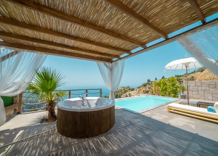 Отель La Lucci Fethiye *